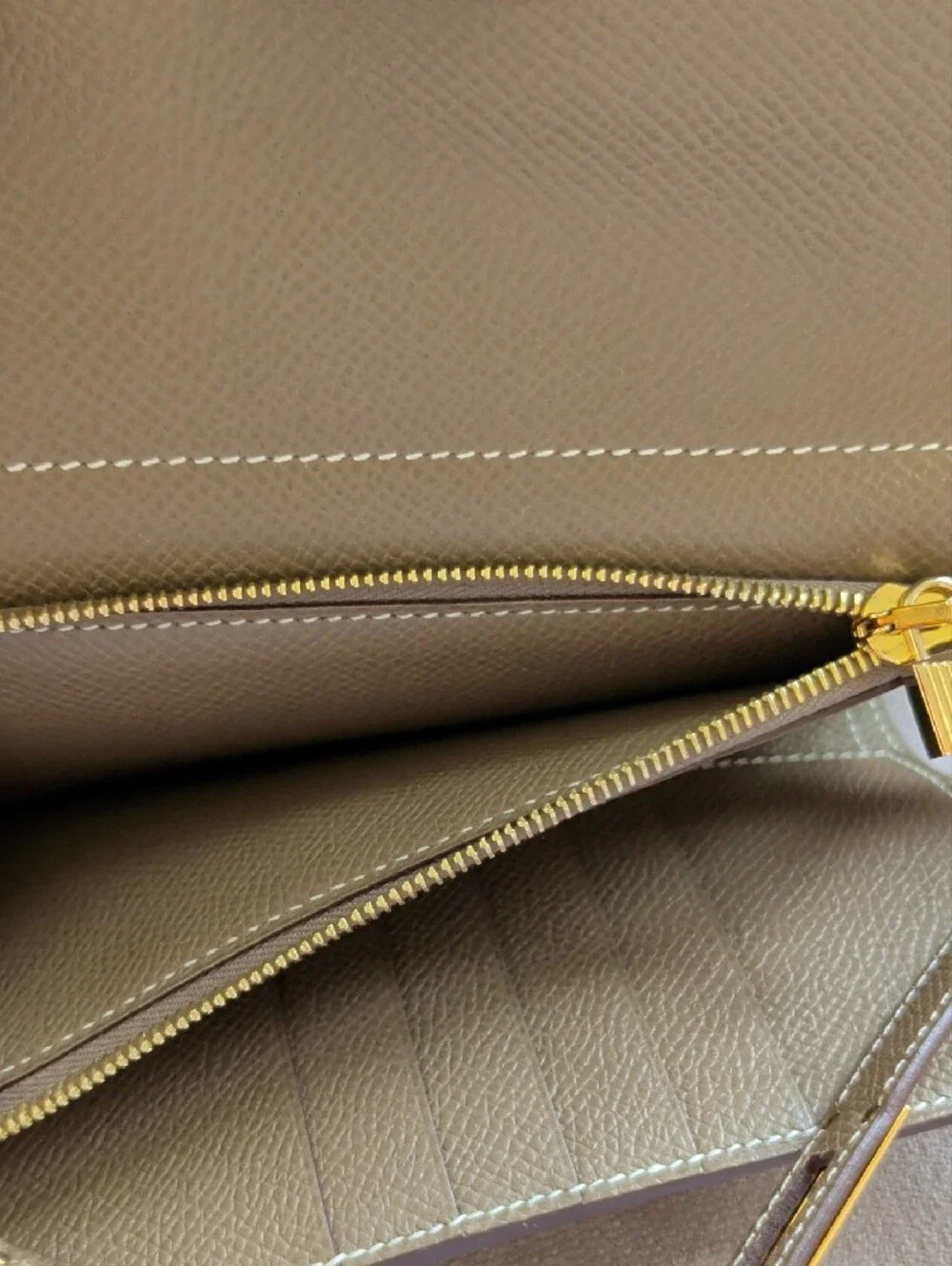 Hermes Kelly Wallet